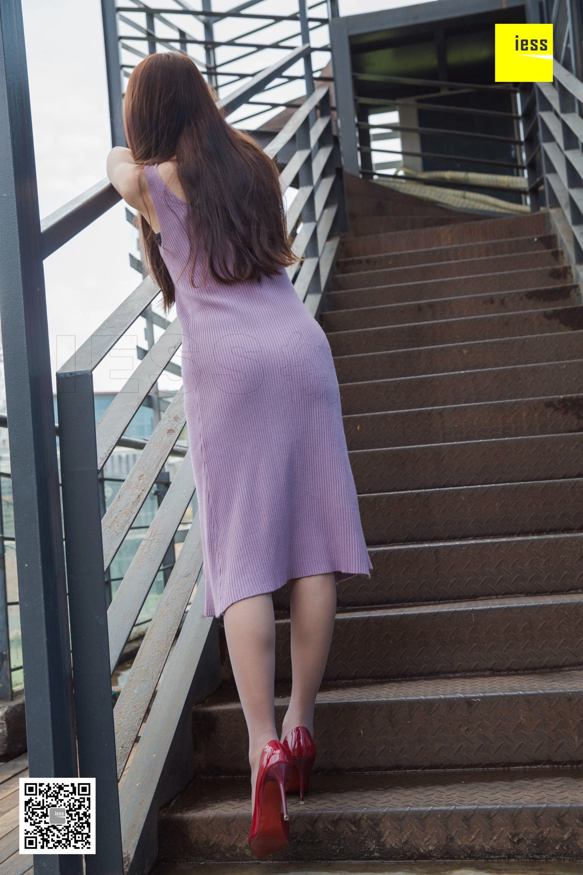 [IESS异思趣向] 2019.01.01 丝享家392:《婉萍祝大家元旦快乐》婉萍 1